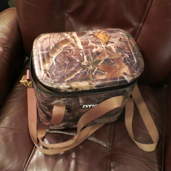 RTIC Camo Cooler - Picture 3 of 4